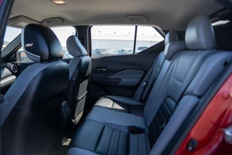 Used 2022 Nissan Kicks SRImage 13