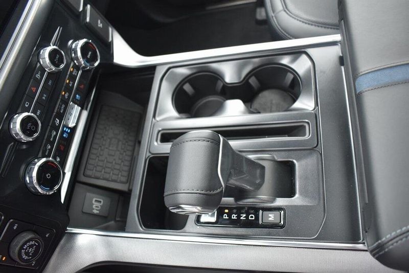 New 2025 Ford F-150 PlatinumImage 31