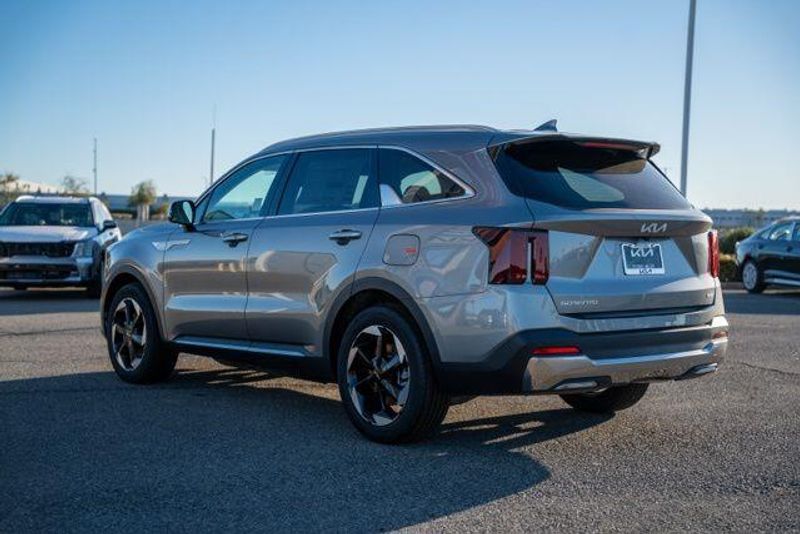 New 2026 Kia Sorento Hybrid EXImage 5