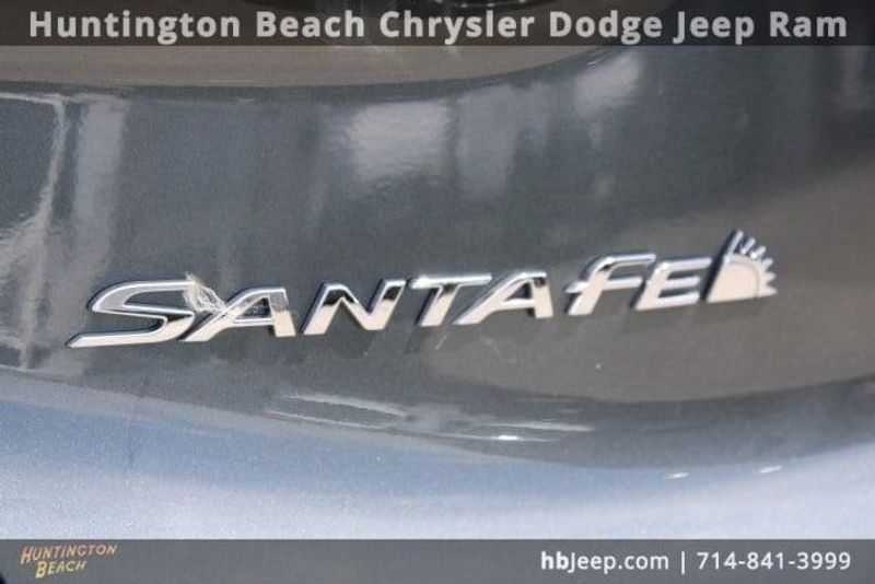 2020 Hyundai Santa Fe SEImage 6