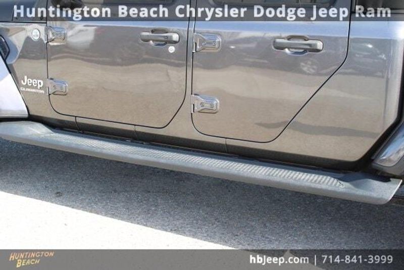 2020 Jeep Gladiator OverlandImage 11
