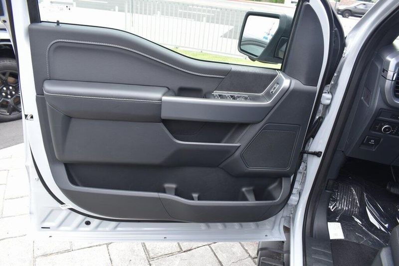 New 2025 Ford F-150 XLTImage 12