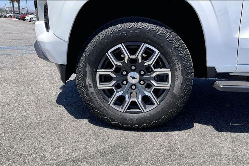Used 2024 Chevrolet Colorado Z71Image 8