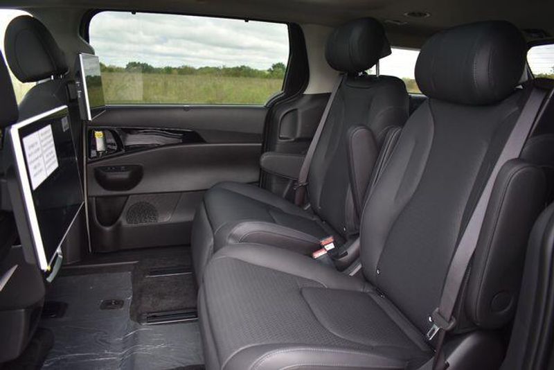 New 2026 Kia Carnival SX PrestigeImage 24