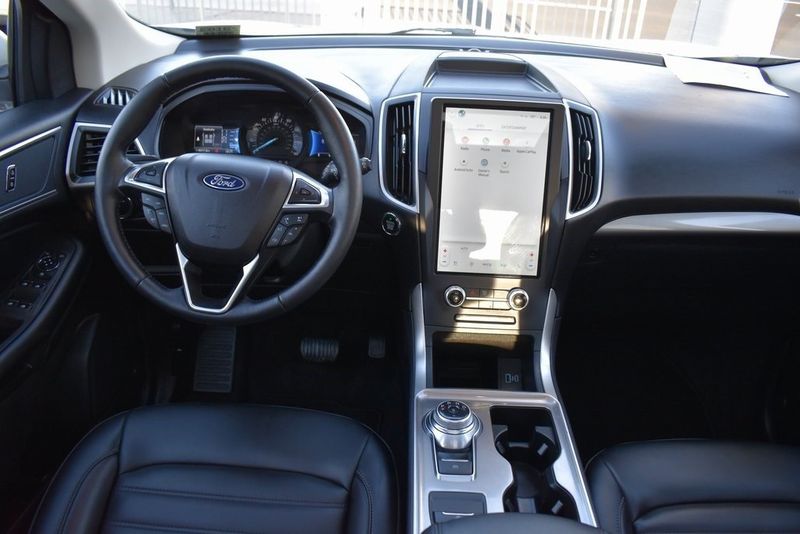 2023 Ford Edge SELImage 14