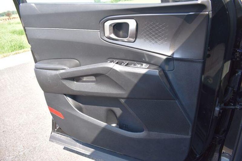 New 2025 Kia Sorento LXImage 29