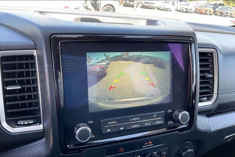 Used 2023 Nissan Frontier SVImage 21