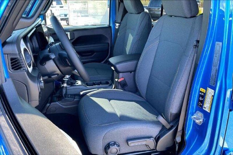 New 2027 Jeep Wrangler 4-door California EditionImage 8