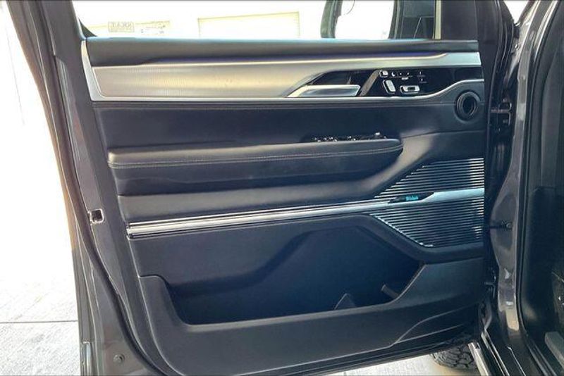 2022 Jeep Grand Wagoneer Series IImage 22