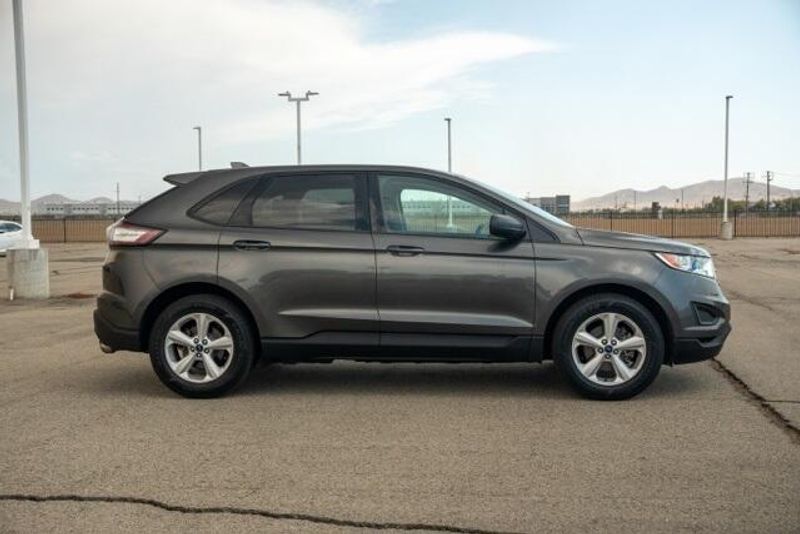 Used 2017 Ford Edge SEImage 8