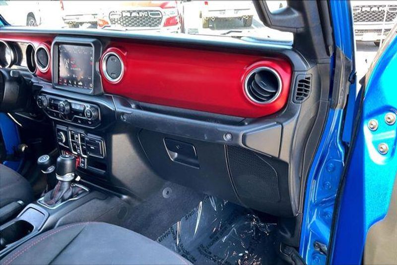 Used 2021 Jeep Gladiator RubiconImage 16