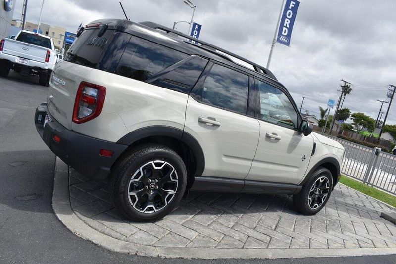 2025 Ford Bronco Sport Outer BanksImage 2