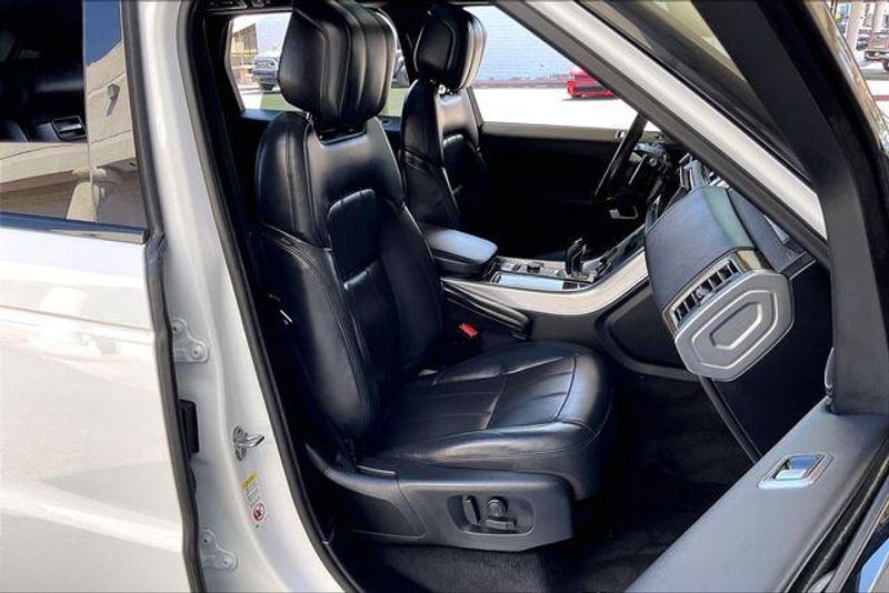 Used 2022 Land Rover Range Rover Sport HSE Silver EditionImage 6