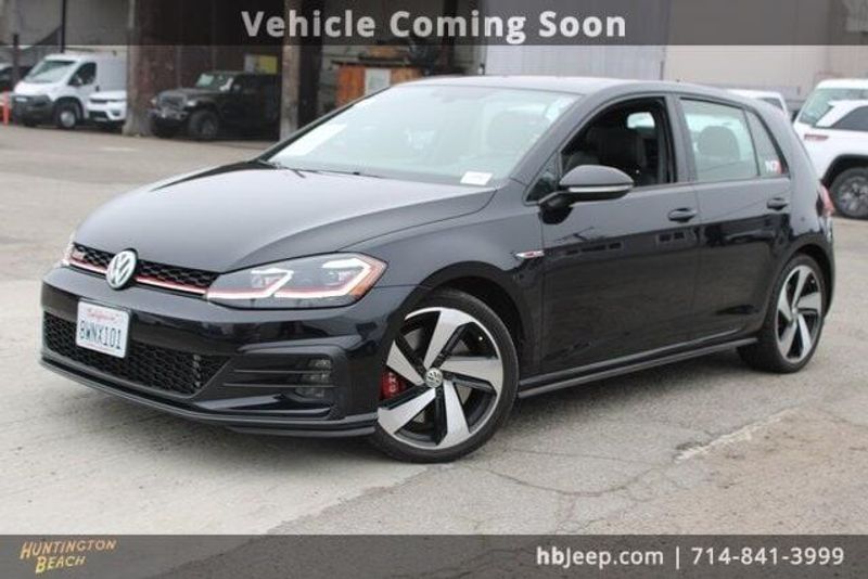 2018 Volkswagen Golf GTI 2.0T SEImage 11