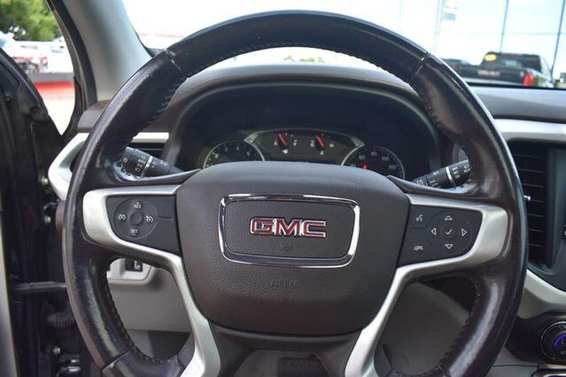 Used 2020 GMC Acadia SLTImage 34