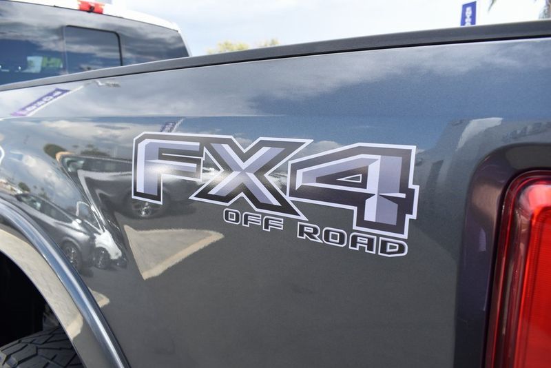 2019 Ford F-250SD PlatinumImage 9