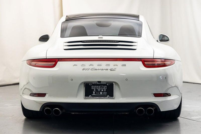 2015 Porsche 911 Carrera 4SImage 4