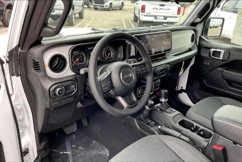 New 2027 Jeep Wrangler 4-door California EditionImage 6