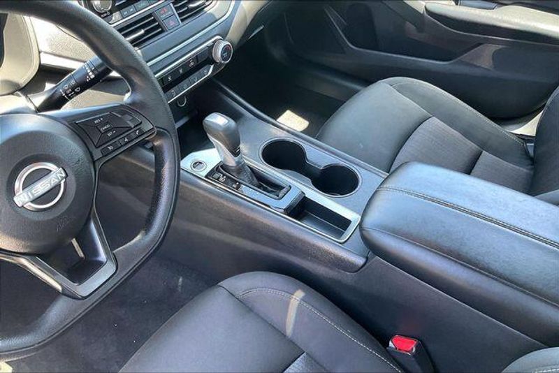 Used 2024 Nissan Altima 2.5 SImage 17