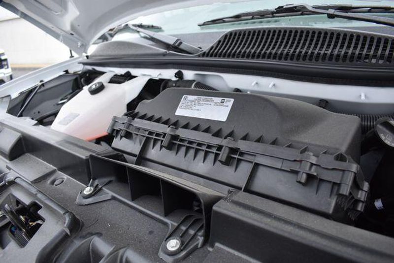 New 2025 Chevrolet Express 2500 Work VanImage 31