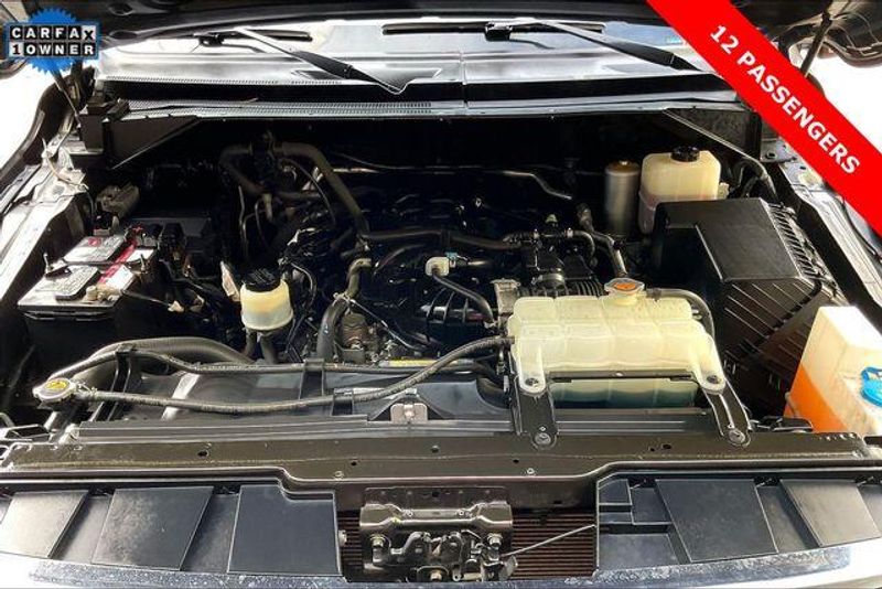 Used 2018 Nissan NV Passenger NV3500 HD SLImage 9