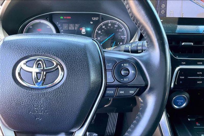Used 2021 Toyota Venza LimitedImage 19