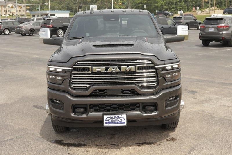 2025 RAM 3500 Laramie Crew Cab 4x4 8