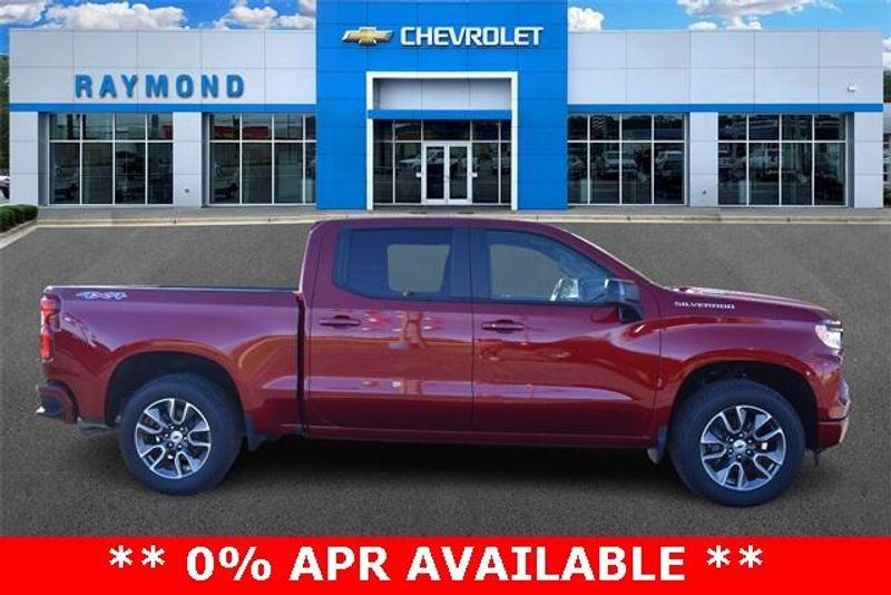 Used 2025 Chevrolet Silverado 1500 RSTImage 2