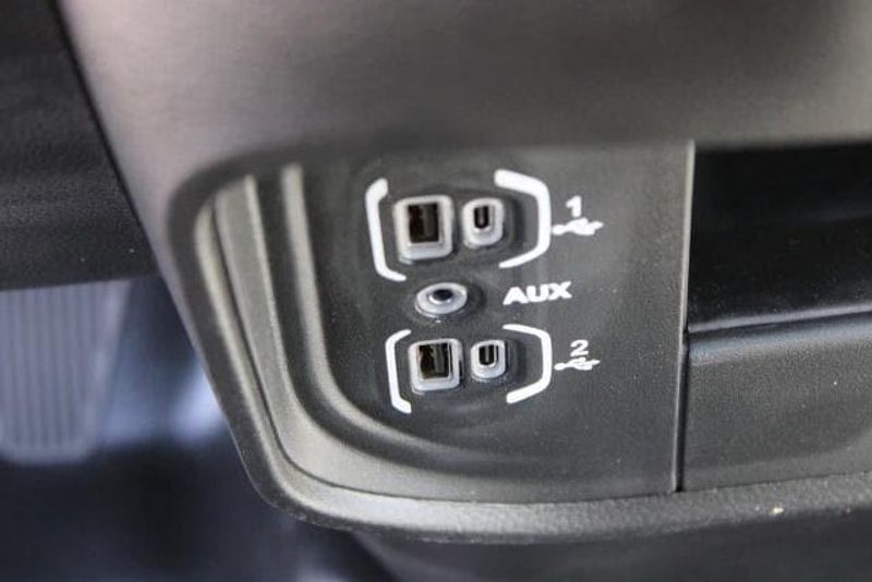 2024 RAM 2500 Tradesman Regular Cab Harbor BodyImage 25