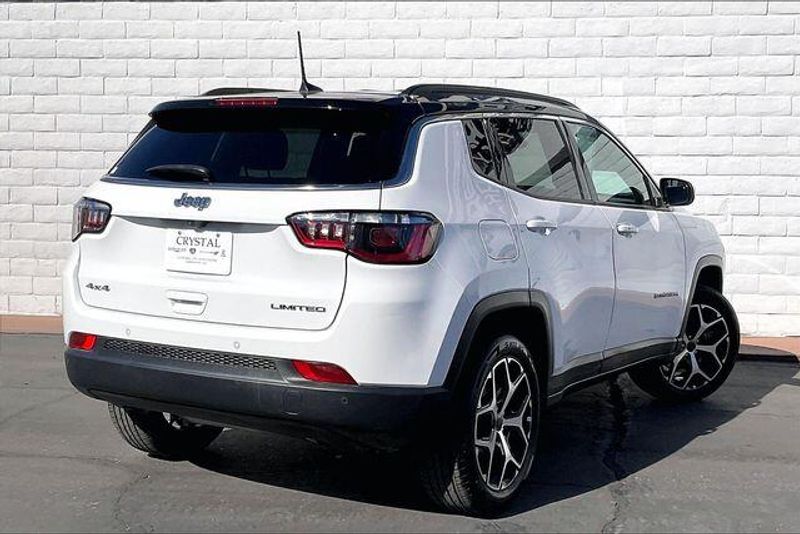 Used 2025 Jeep Compass LimitedImage 13