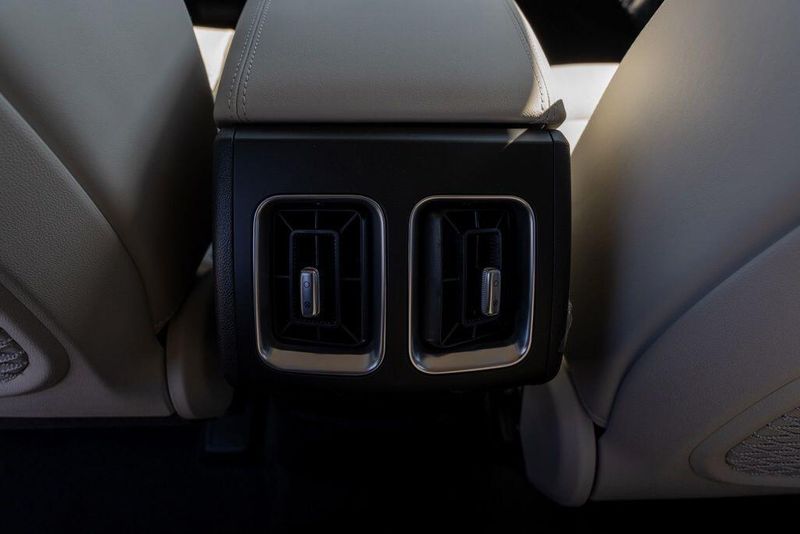 New 2026 Kia Sorento Hybrid EXImage 17