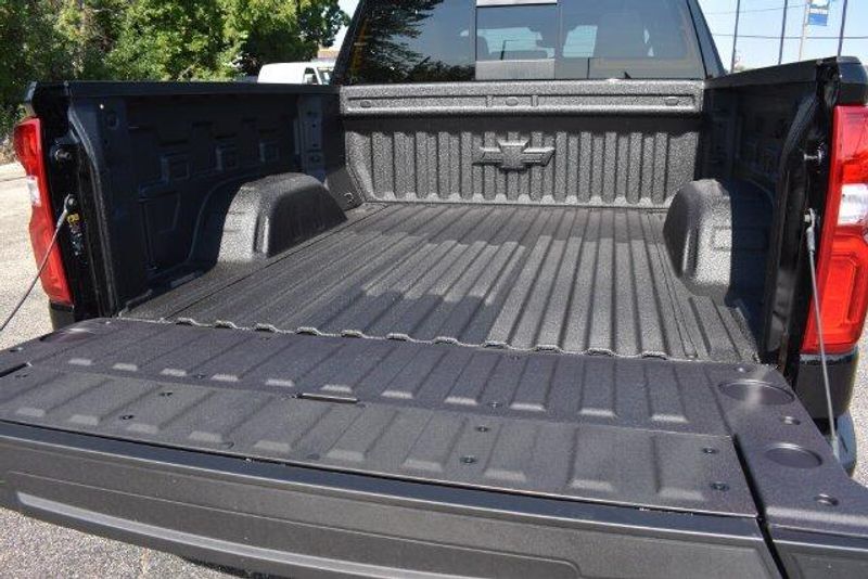 New 2026 Chevrolet Silverado 1500 High CountryImage 24