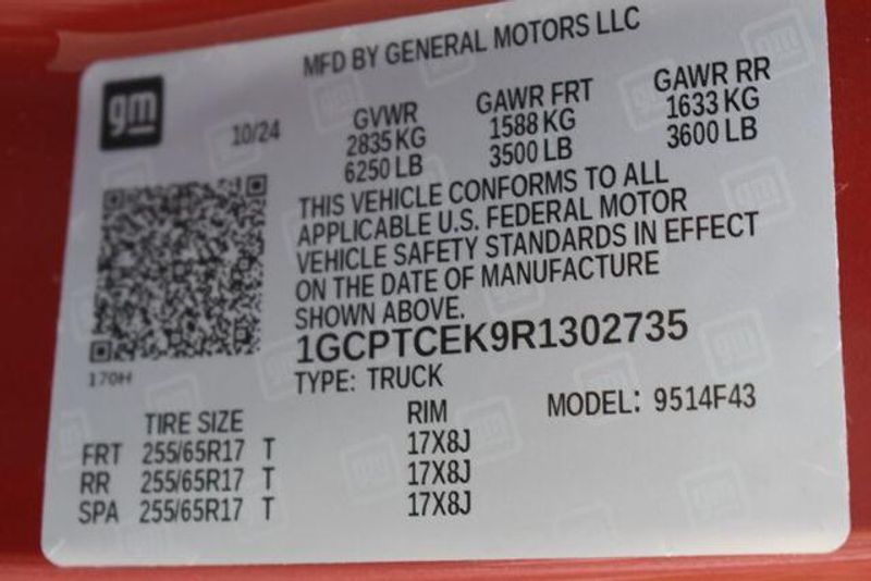 Used 2024 Chevrolet Colorado LTImage 16