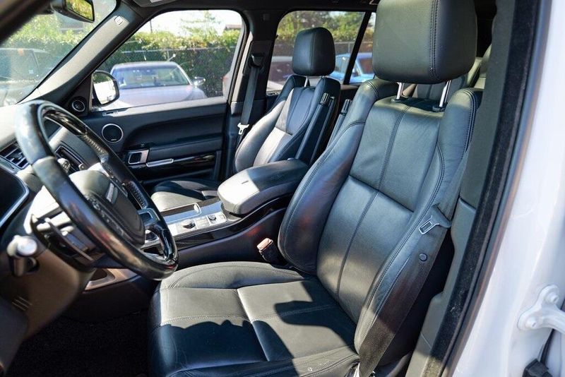 2016 Land Rover Range Rover SuperCharged photo 15