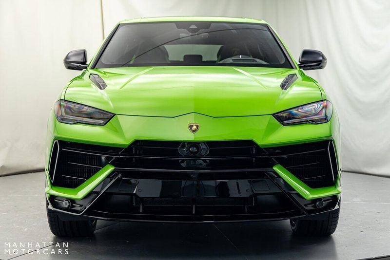 2024 Lamborghini Urus SImage 8