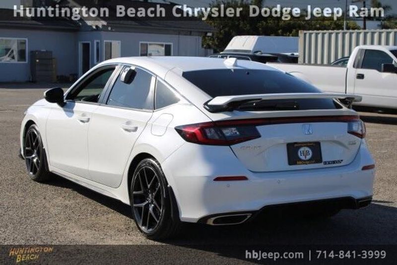 2022 Honda Civic Sport TouringImage 3