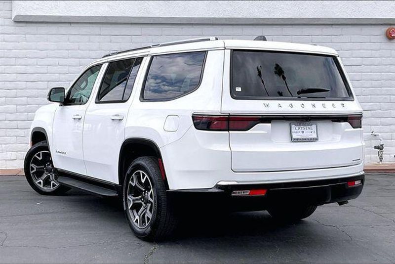 2024 Jeep Wagoneer Series IIIImage 10