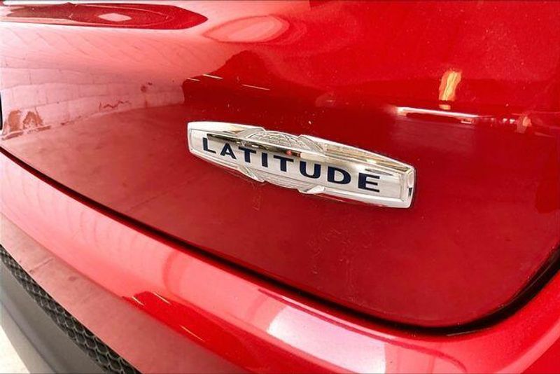 Used 2023 Jeep Compass LatitudeImage 31