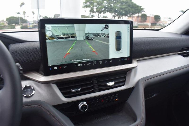 New 2025 Ford Explorer ActiveImage 19