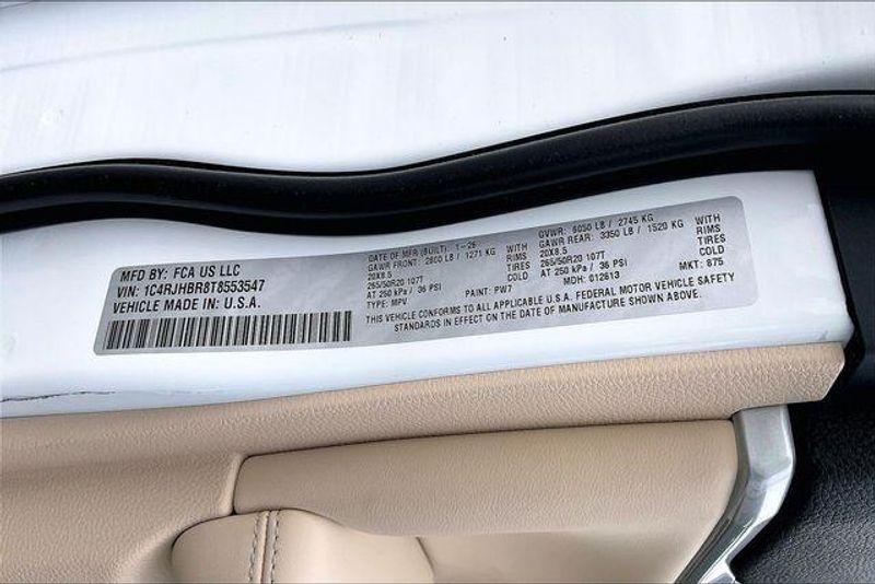 New 2026 Jeep Grand Cherokee Limited 4x4Image 15