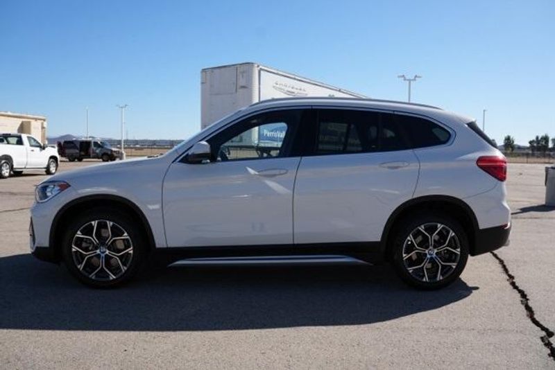 Used 2021 BMW X1 sDrive28iImage 4