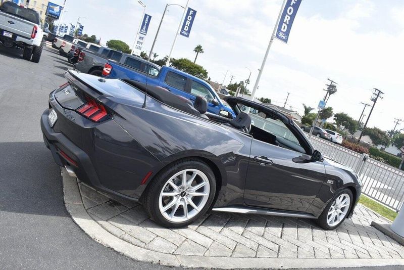 Used 2024 Ford Mustang GT PremiumImage 5
