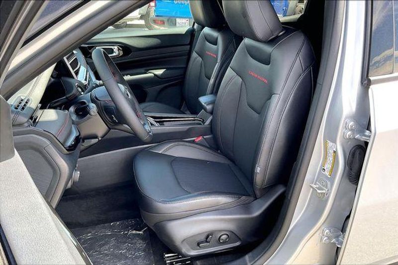 New 2026 Jeep Compass Trailhawk 4x4Image 8