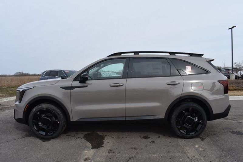New 2026 Kia Sorento X-Line SXImage 7