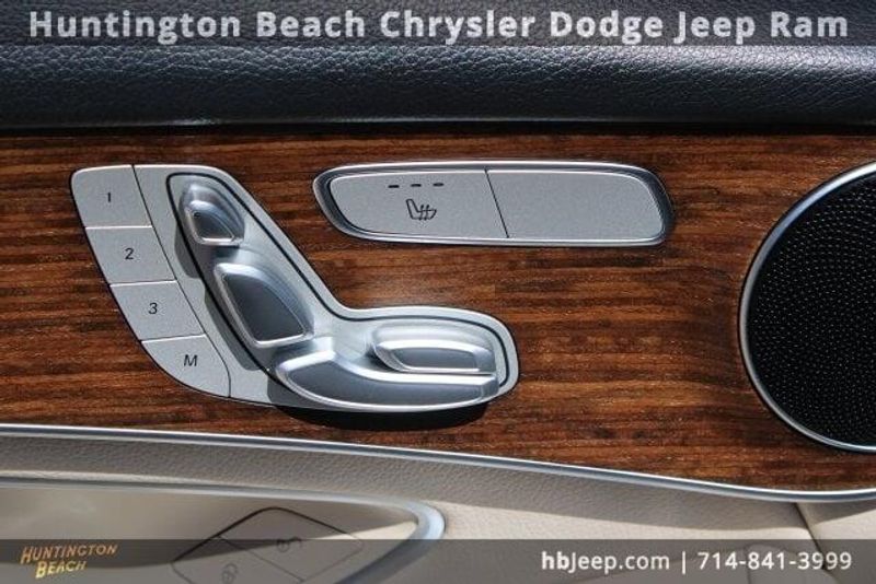 2022 Mercedes-Benz GLC 300Image 11