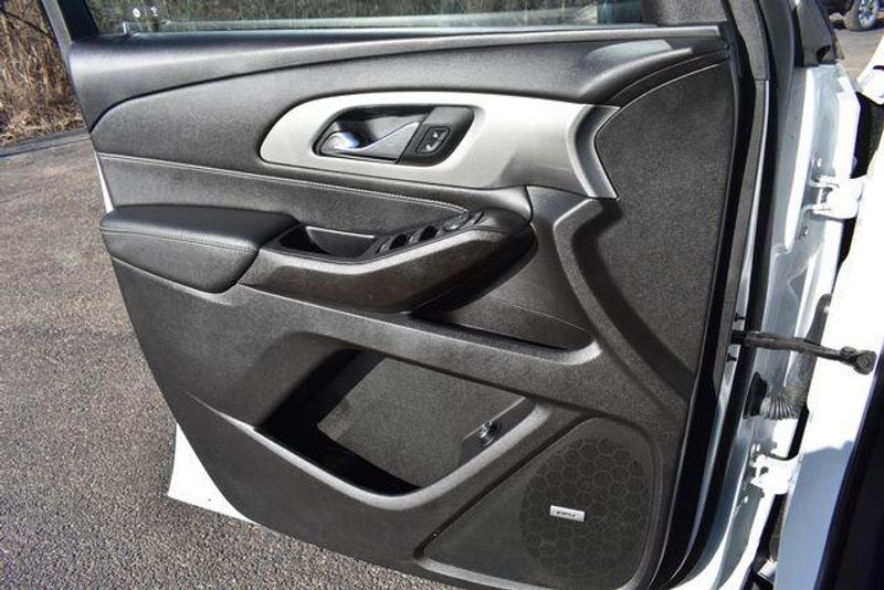 Used 2023 Chevrolet Traverse LT LeatherImage 38