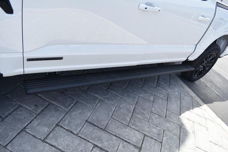 New 2025 Ford F-150 PlatinumImage 7