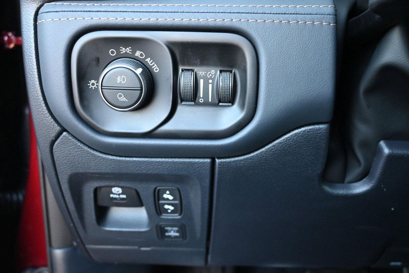 2025 RAM 1500 TungstenImage 41