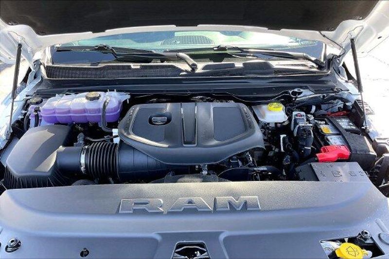 New 2027 RAM 1500 Tradesman Crew Cab 4x4 5