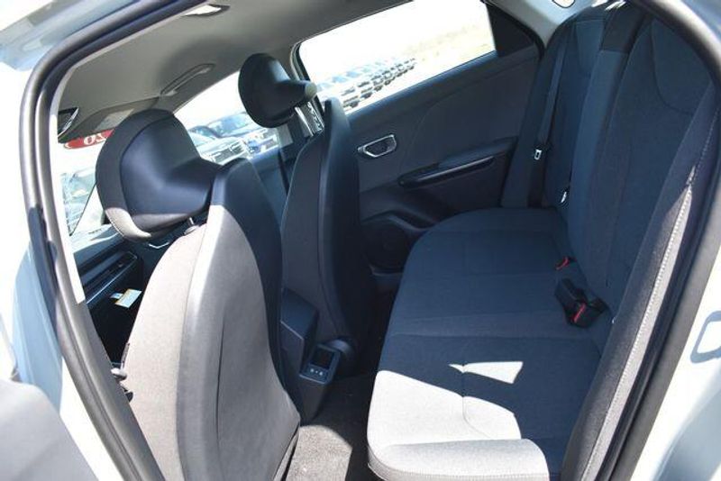 New 2026 Kia K4 LXSImage 16